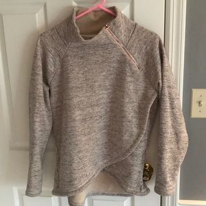 pull over sweatshirt, rose gold zippers